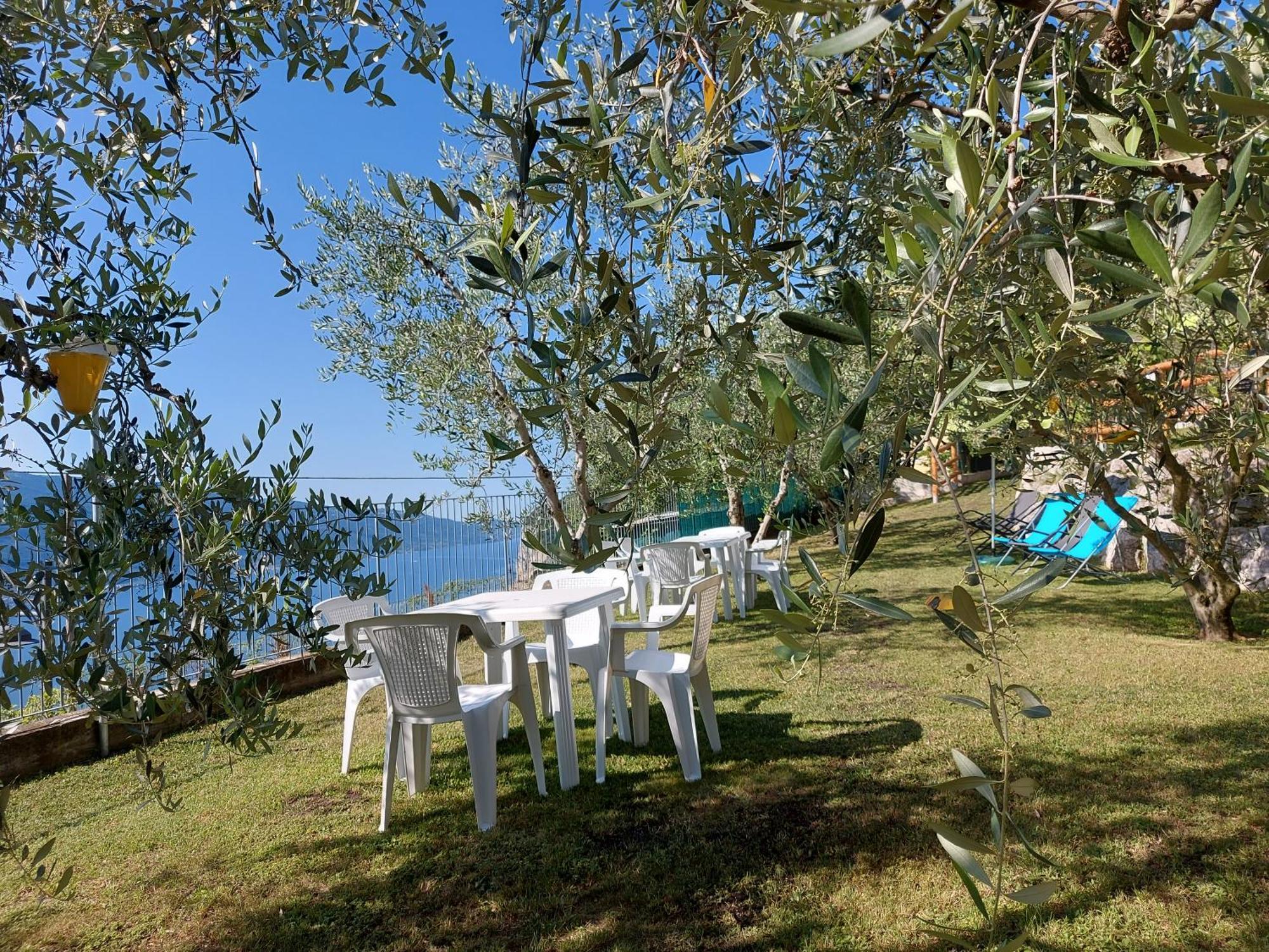 דירות Tremosine Ulivi Sul Garda Garden By Gardadomusmea מראה חיצוני תמונה